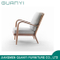 Butaca de muebles de madera suave de aspecto agradable moderno
